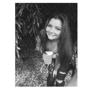 Meet your Posher, Serena